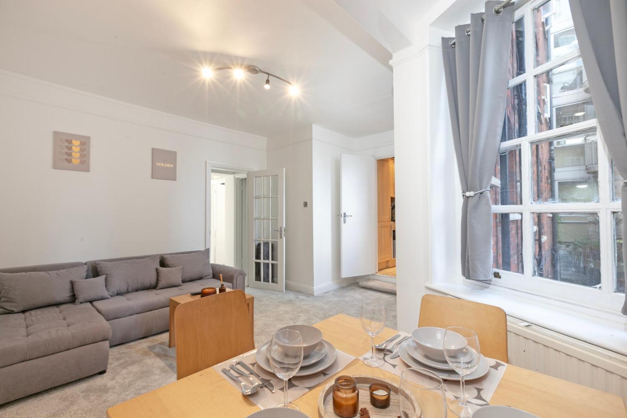 Beautiful 3 Bedroom Flat In Scott Ellis Gardens London Exterior photo