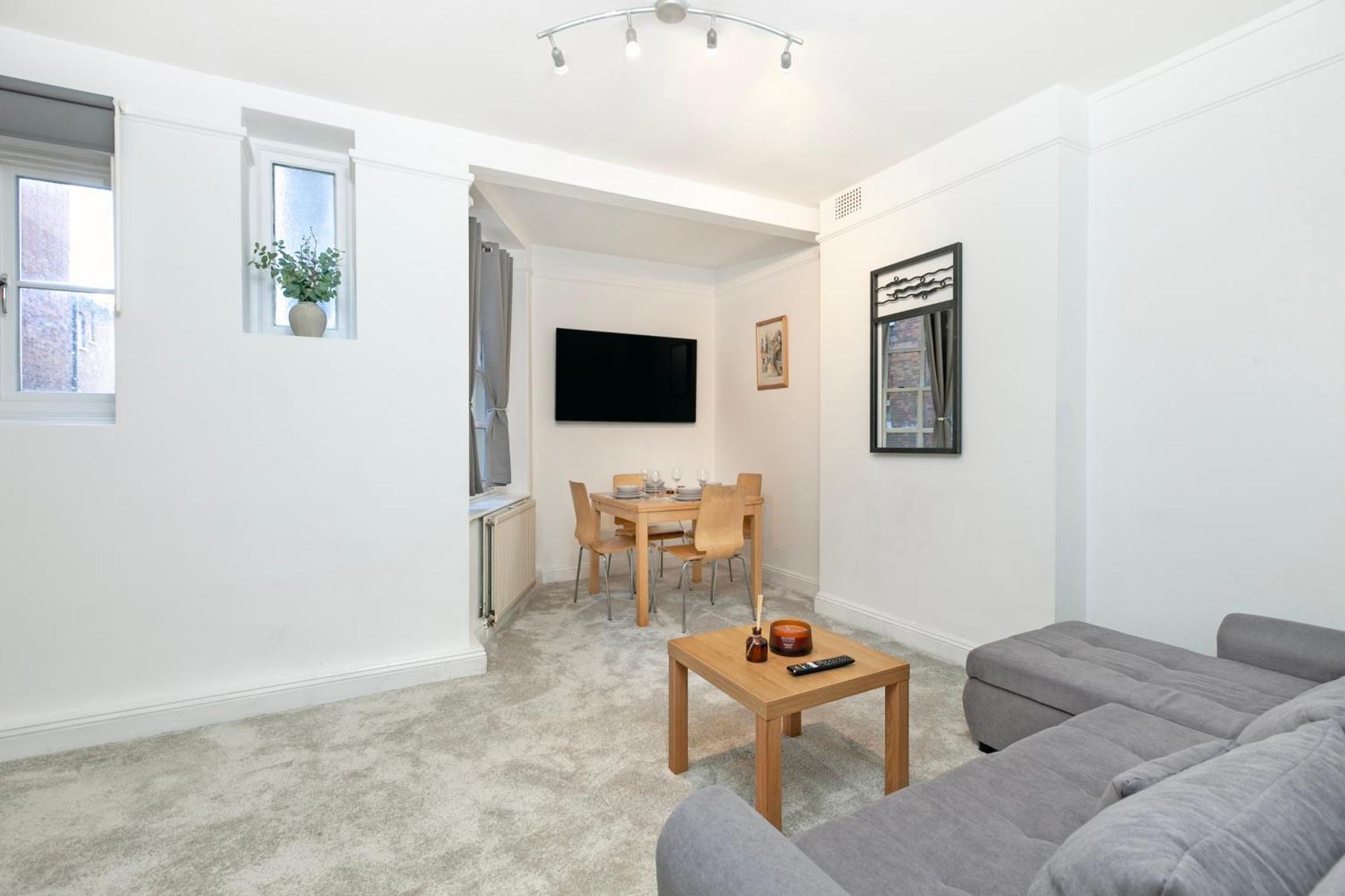 Beautiful 3 Bedroom Flat In Scott Ellis Gardens London Exterior photo